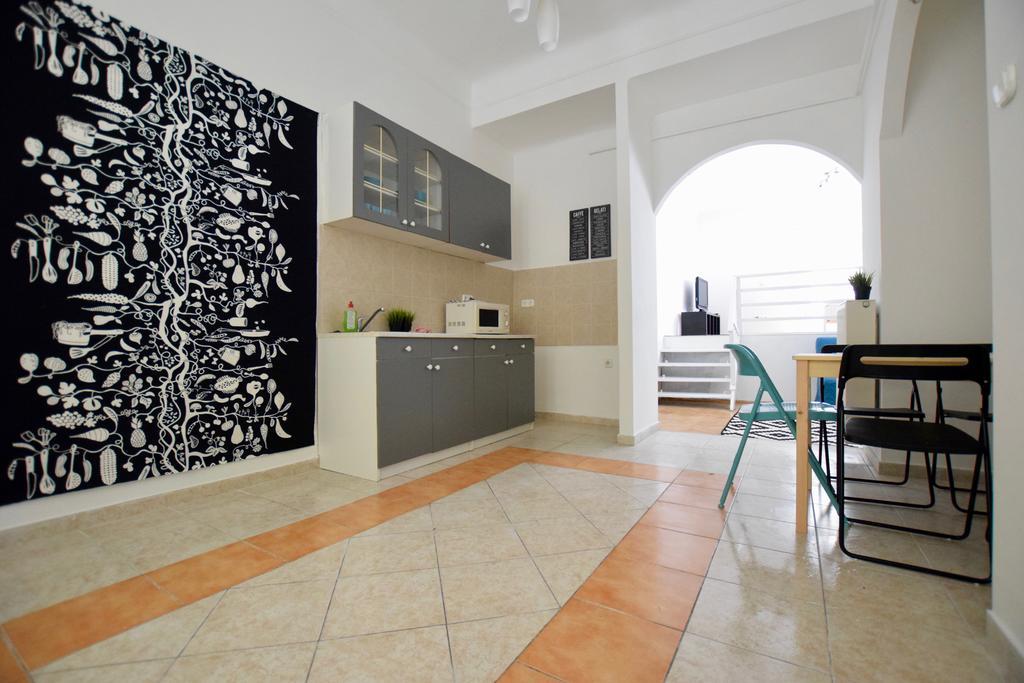 בודפשט Budget Apartment By Hi5 - Akacfa 4 מראה חיצוני תמונה
